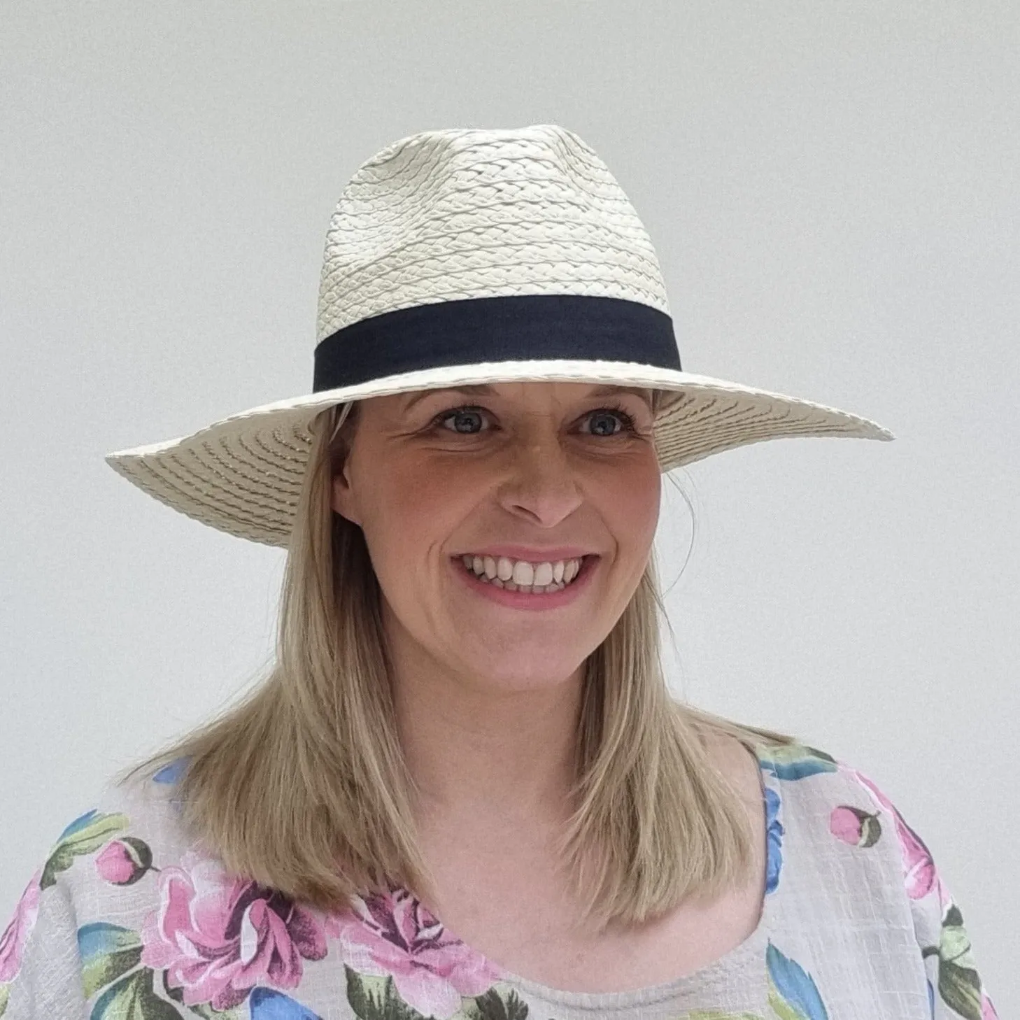 Fedora sun hat with band