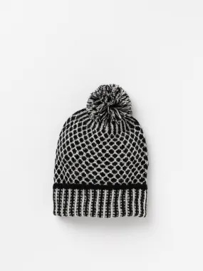 Nogal Beanie with Pom Pom