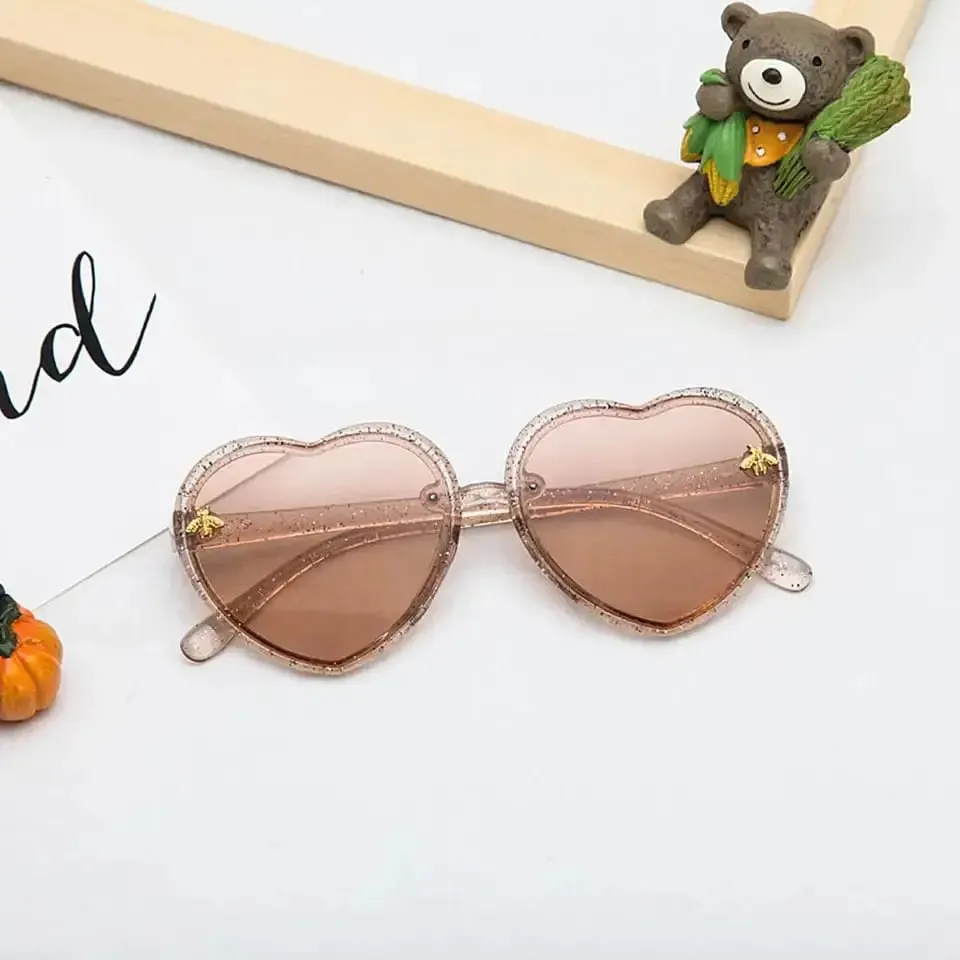 TRENDY HEART SUNGLASSES