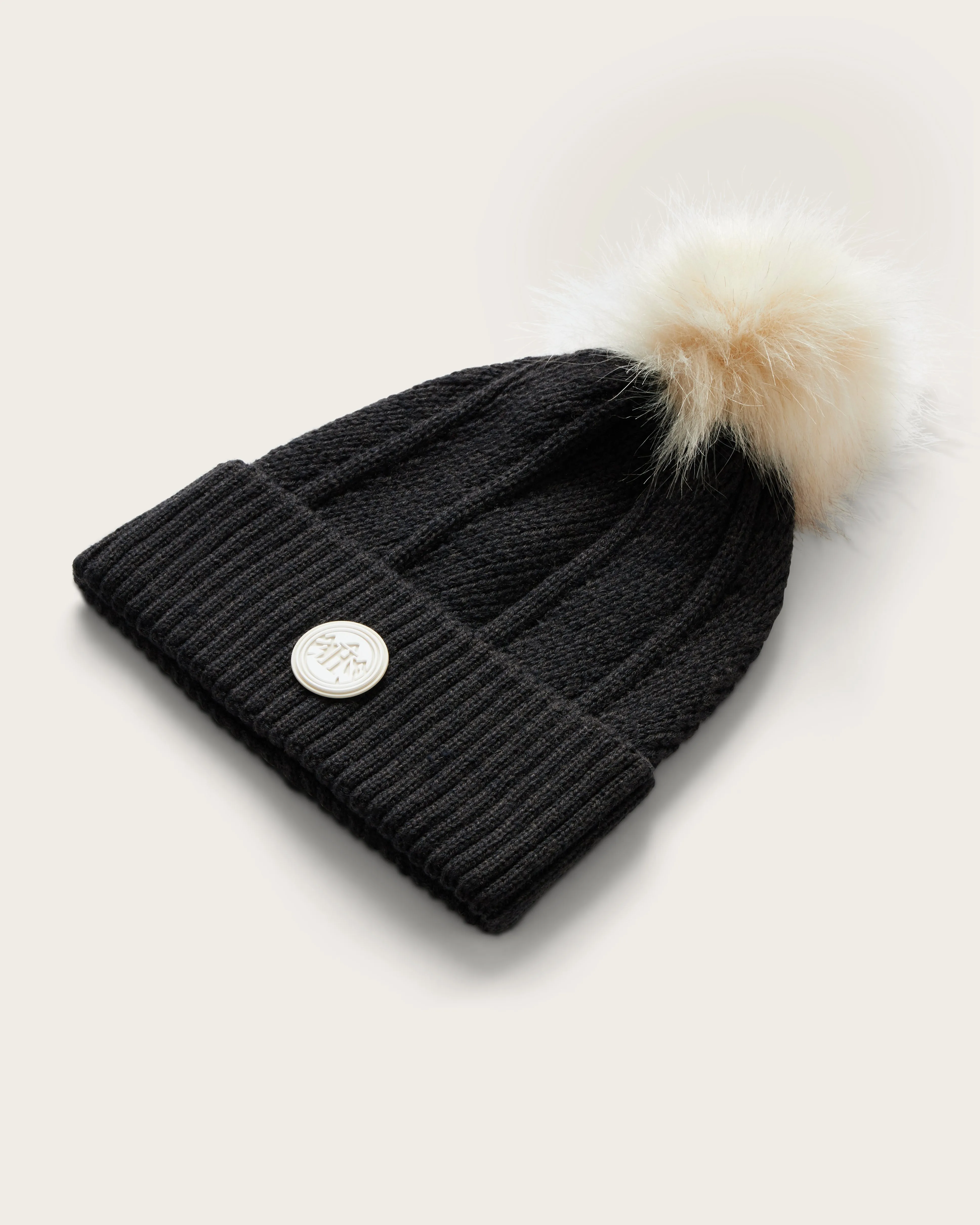 Willow Pom Beanie in Black